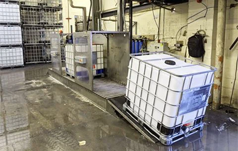 IBC sustav za automatsko čišćenje spremnika s hidromlazom